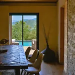 Lagnonu Hotel 5*