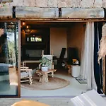 Lagnonu Hotel 5*