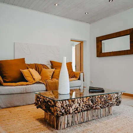 Lagnonu Hotel 5*