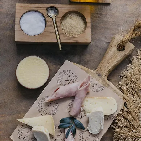 מלון Lagnonu Verghia