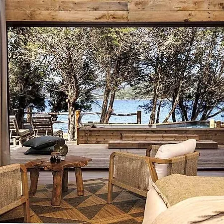 Lagnonu Hotel Verghia